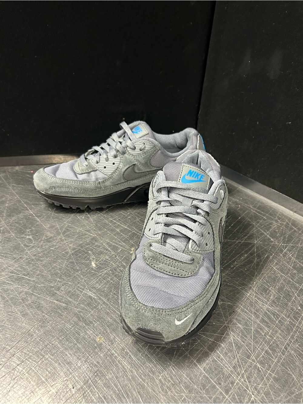 Nike Air Max 90 Size 8 Men - Picture 2 of 11